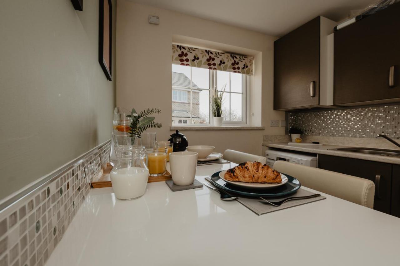 Coyle House, 3 Bed,Corby, Super Kings Or Twins, Driveway, Free Wi-Fi, Corporates Welcome Eksteriør bilde