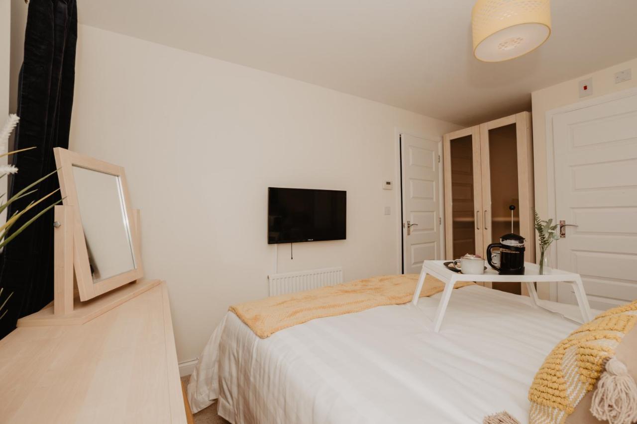 Coyle House, 3 Bed,Corby, Super Kings Or Twins, Driveway, Free Wi-Fi, Corporates Welcome Eksteriør bilde